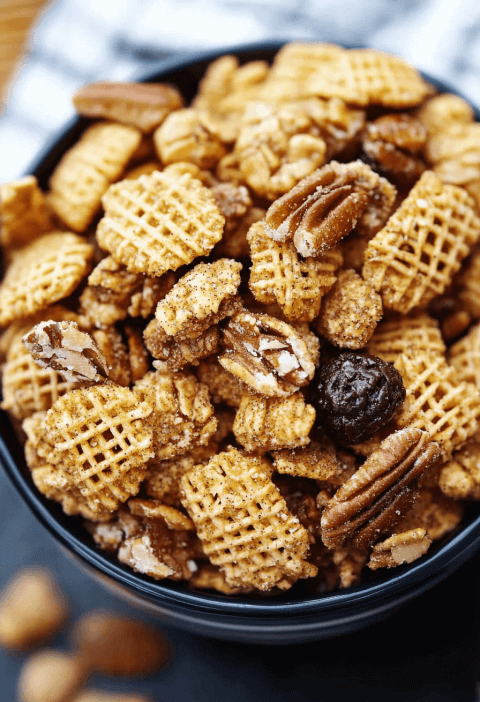 Praline Crunch Snack Mix