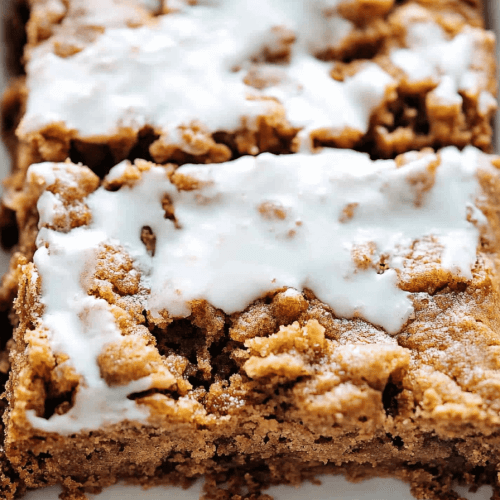 Pumpkin Cinnamon Roll Cake