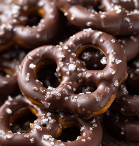 Chocolate Covered Peanut Butter Pretzels Recipe
