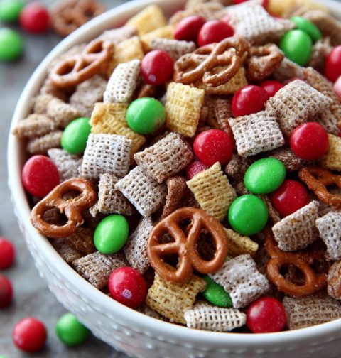 Reindeer Chow Snack Mix Recipe